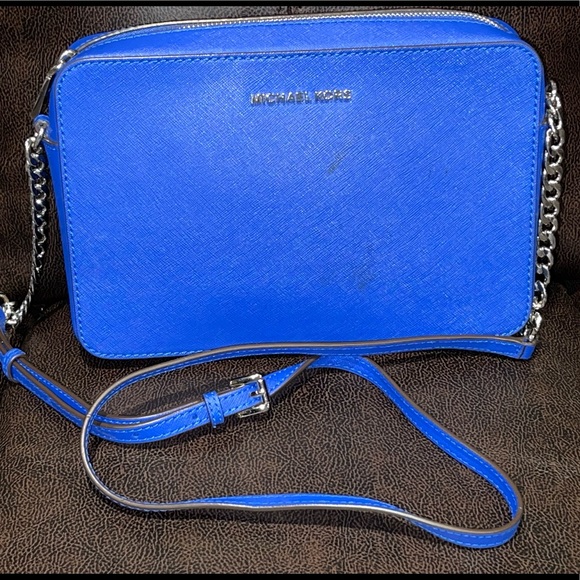 Michael Kors Handbags - Crossbody bag